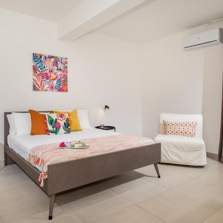 Villa Maria con piscina e vista mare - Camera Matrimoniale Deluxe (2 Adulti + 1 Bambino) - 3