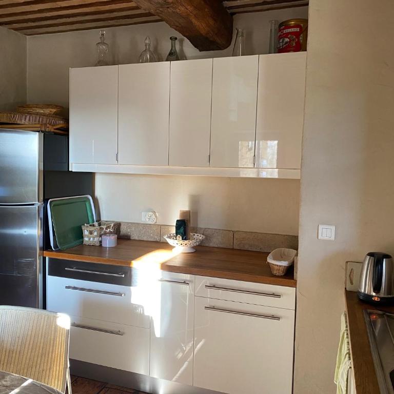 In Gordes, facing the entire Luberon Park a beautiful 5 bedrooms house - Casa con 5 Camere da Letto - 15