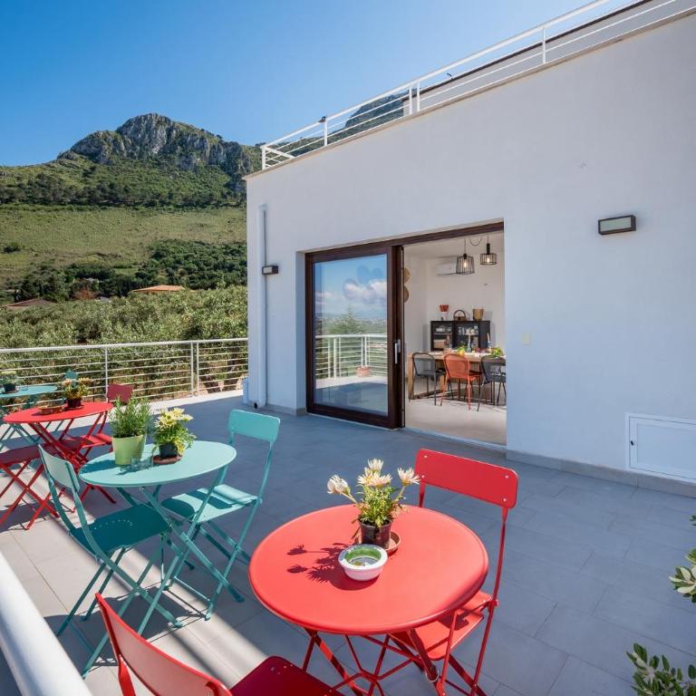 Villa Maria con piscina e vista mare - Camera Deluxe (2 Adulti + 1 Bambino) - 3