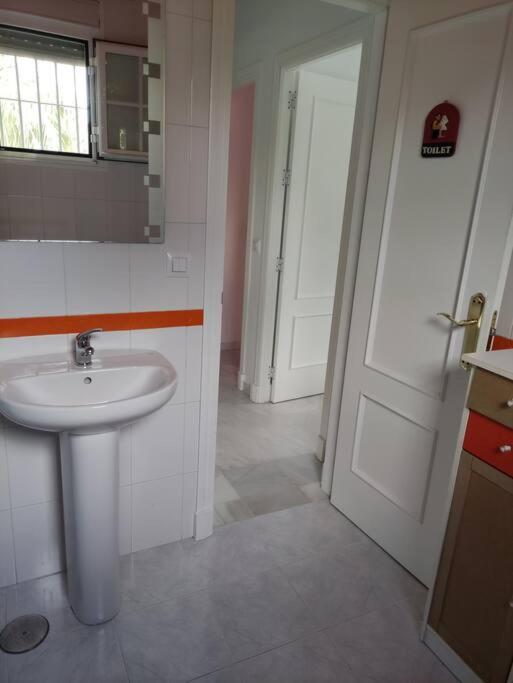Nuevo!! Apartamento a 900 metros de la Playa. - Apartamento de 3 dormitorios - 7