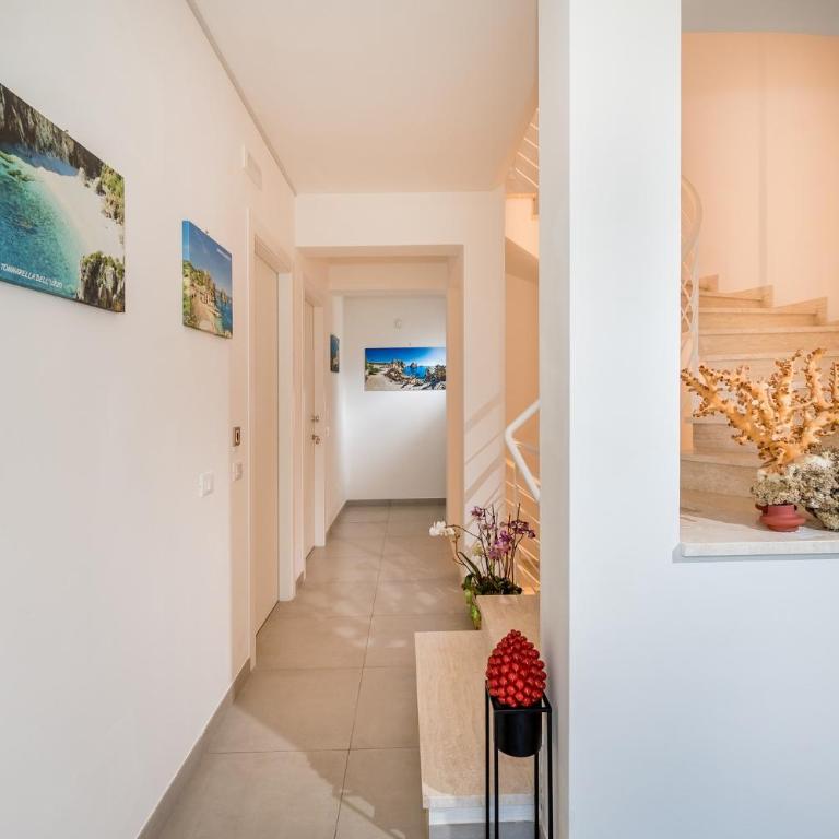 Villa Maria con piscina e vista mare - Camera Deluxe (2 Adulti + 1 Bambino) - 11