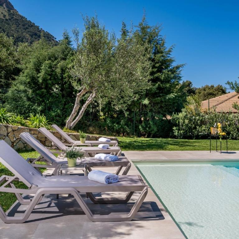 Villa Maria con piscina e vista mare - Camera Deluxe (2 Adulti + 1 Bambino) - 22