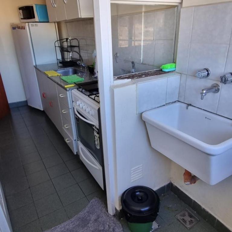 Deptos Belgrano 674 CENTRO - Apartamento de 2 dormitorios - 4