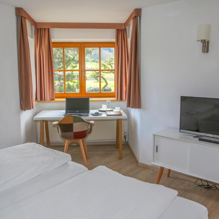 Hotel Sonnenhof - bed & breakfast & appartements - Superior Doppel- oder Zweibettzimmer mit Balkon - 14