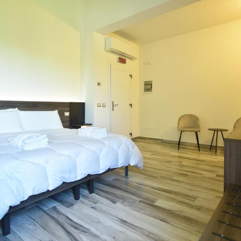 Welc-om Royal Garden luxury rooms - Camera Matrimoniale Superior - 6