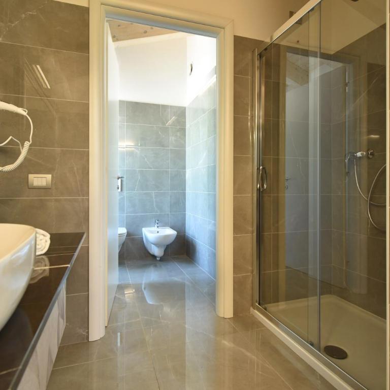 Welc-om Royal Garden luxury rooms - Camera Matrimoniale Superior - 4