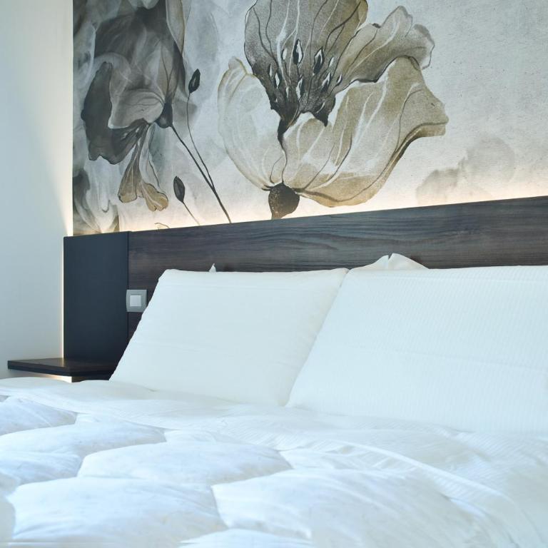 Welc-om Royal Garden luxury rooms - Camera Matrimoniale Deluxe con Doccia - 5