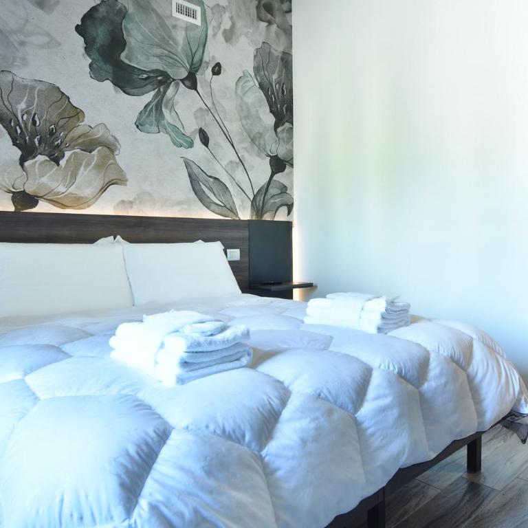 Welc-om Royal Garden luxury rooms - Camera Matrimoniale Deluxe con Doccia - 4