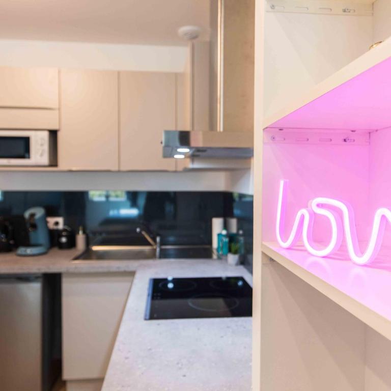 * Spa & Détente # Suite Privée # Tours # Netflix * - Apartamento de 1 dormitorio - 5