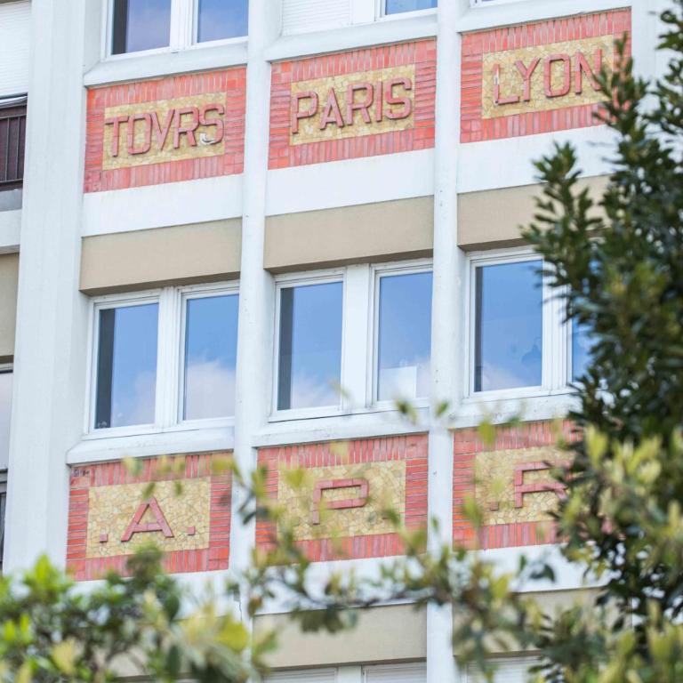* Spa & Détente # Suite Privée # Tours # Netflix * - Apartamento de 1 dormitorio - 17