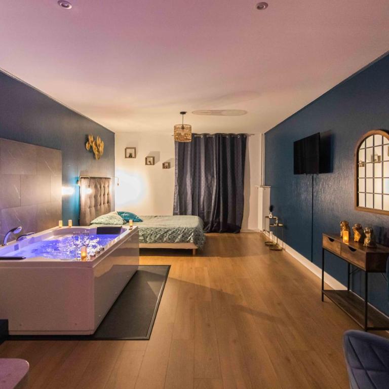 * Spa & Détente # Suite Privée # Tours # Netflix * - Apartamento de 1 dormitorio - 18
