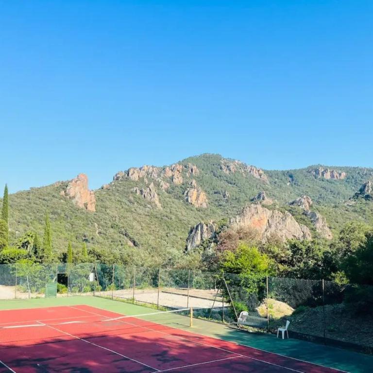 VILLA L'ESTEREL AVEC PISCINE VUE MER -MANDELIEU 06210- 6 Pers - Haus mit 3 Schlafzimmern - 22