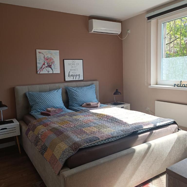 Cozy, Nice & Quiet apartment Lucky Sarajevo - Free public parking - Standardni Apartman - 10