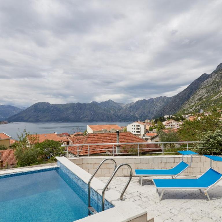 Nada's Ap with Pool and Sea View - Three-Bedroom Apartment - 8