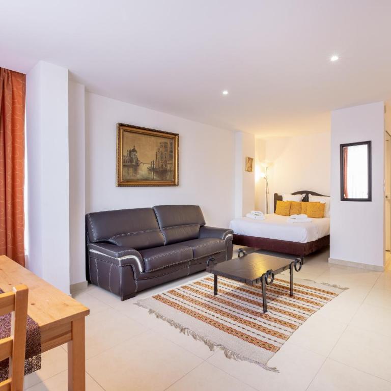 Agence des Résidences - Appartements privés du 45 CROISETTE - Standard - Studio 5 - Vue sur la Ville - 4