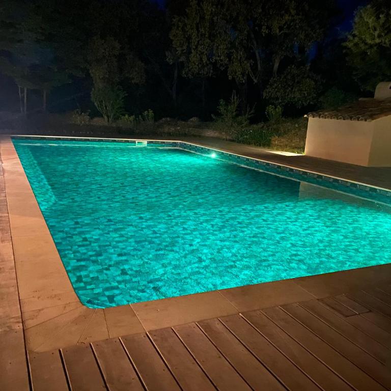 Magnifique villa avec piscine au coeur des vignes - Villa 3 Chambres - 69