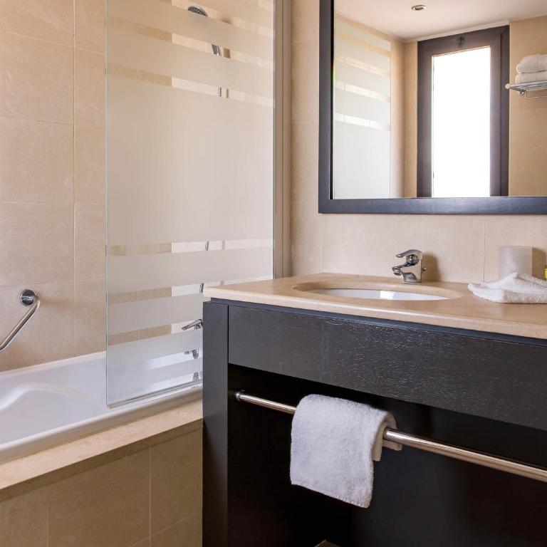 New Hotel of Marseille - Vieux Port - Chambre Double Supérieure avec Terrasse - 1