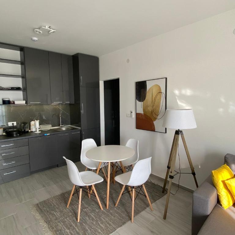Infinity Panorama Apartment - One-Bedroom Apartment - 12
