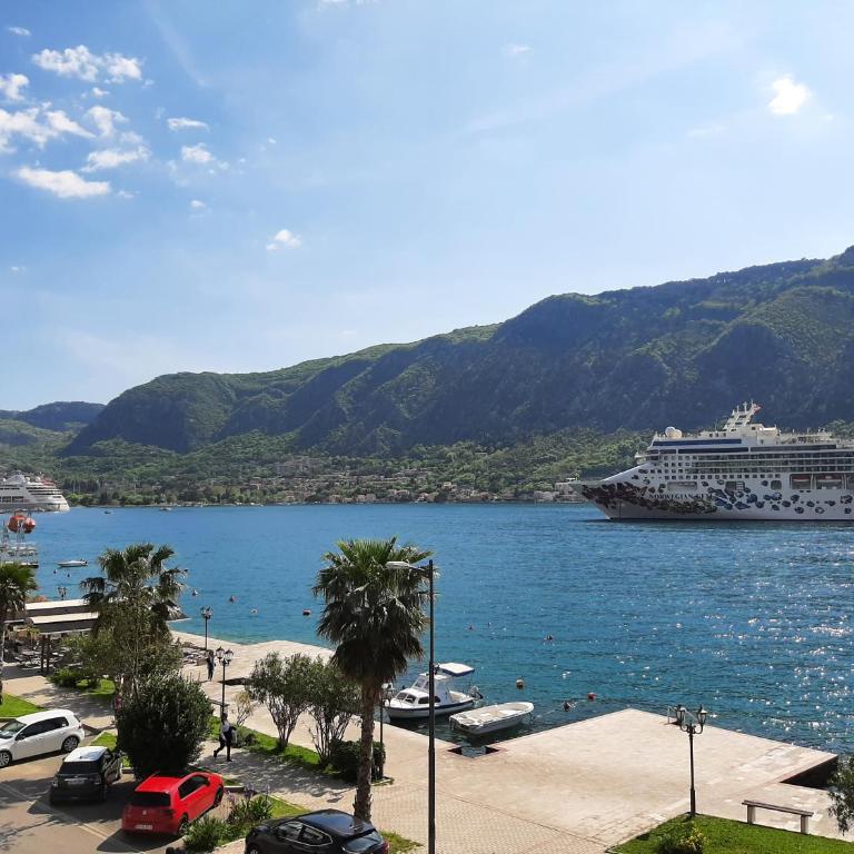 Luxury flat with amazing view INES - Two-Bedroom Apartment - 11