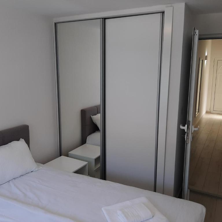 Luxury flat with amazing view INES - Two-Bedroom Apartment - 20