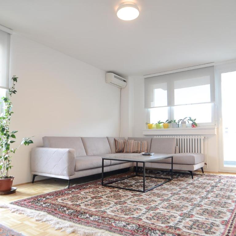 Sunset Square Apartment Sarajevo - Apartman sa 2 Spavaće Sobe - 1