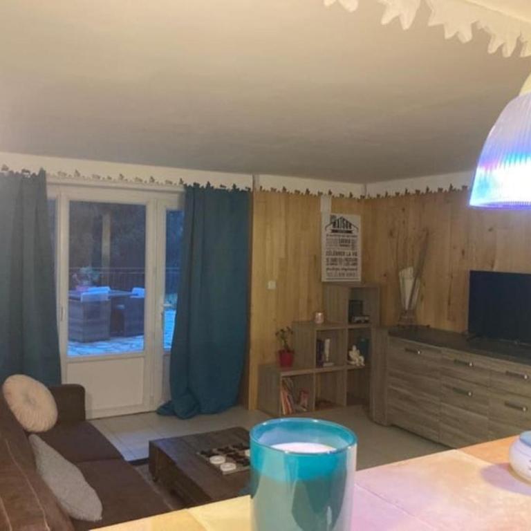 Superbe Appartement au calme de 1 à 3 personnes - Two-Bedroom Apartment - 17