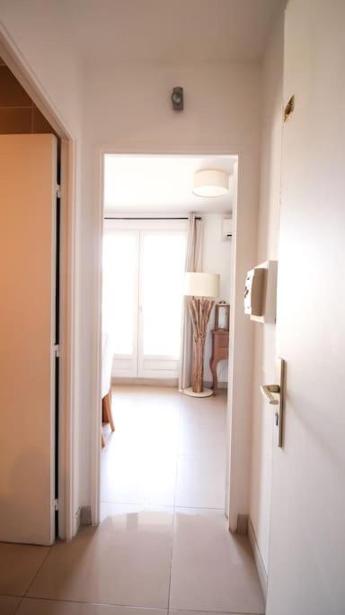 Airco studio with terrace at 2 steps from the sea - Appartement 1 Chambre - 13