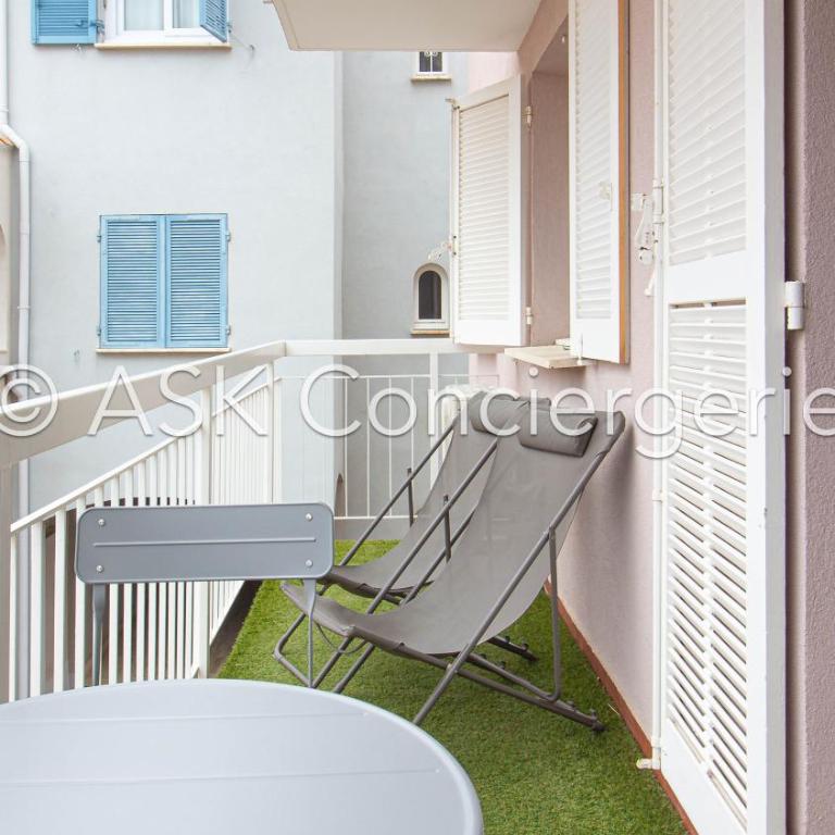 Airco studio with terrace at 2 steps from the sea - Appartement 1 Chambre - 21