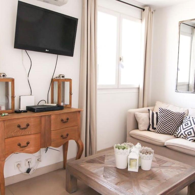 Airco studio with terrace at 2 steps from the sea - Appartement 1 Chambre - 35