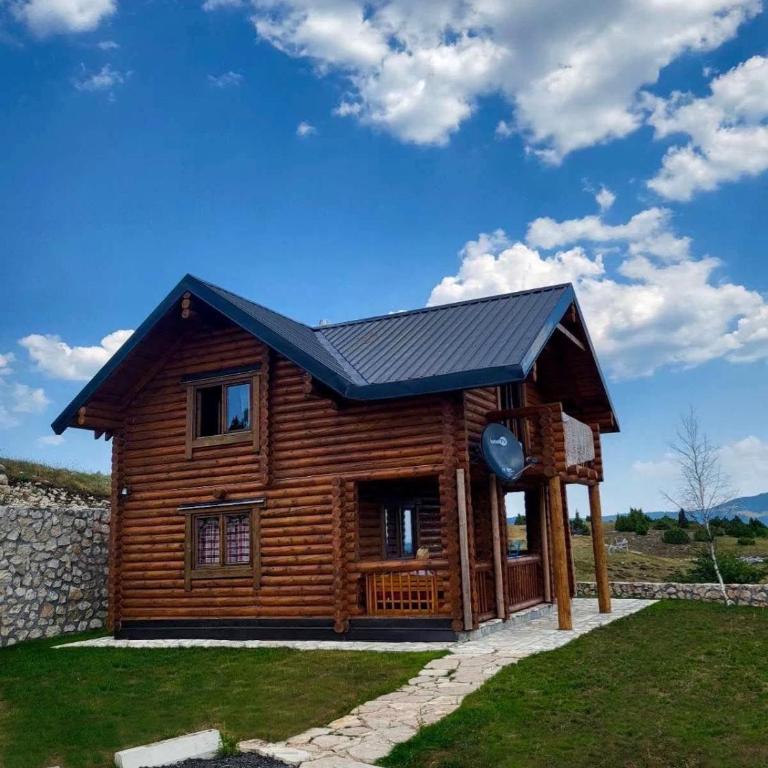 LogCabin Žabljak - Three-Bedroom House - 1