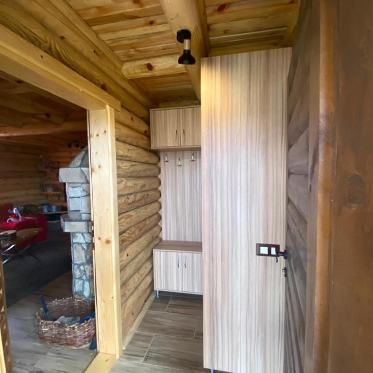 LogCabin Žabljak - Three-Bedroom House - 24