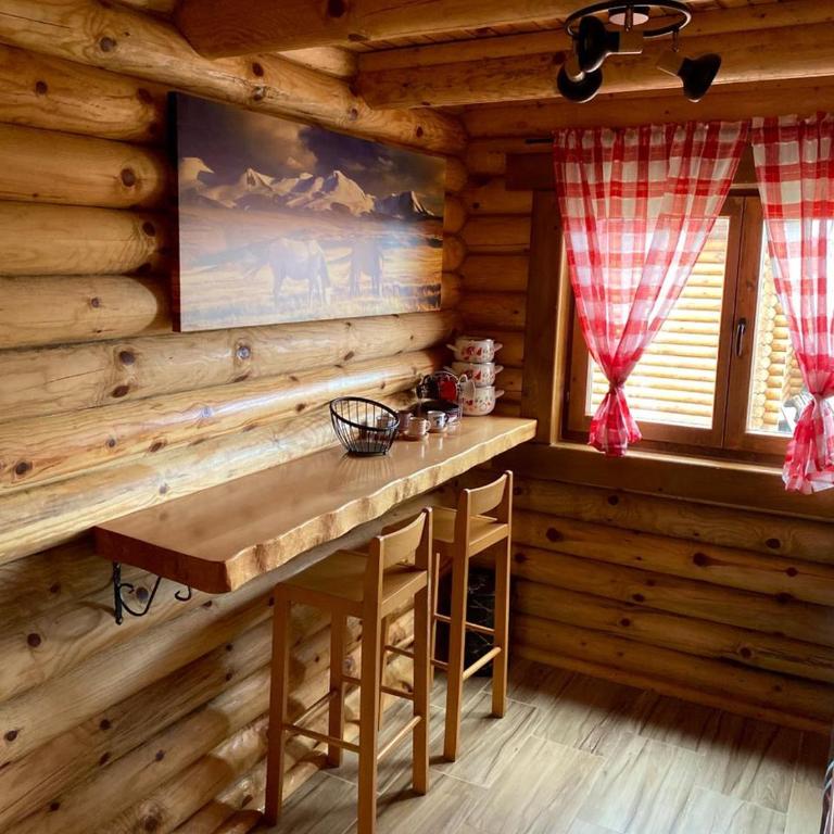LogCabin Žabljak - Three-Bedroom House - 15