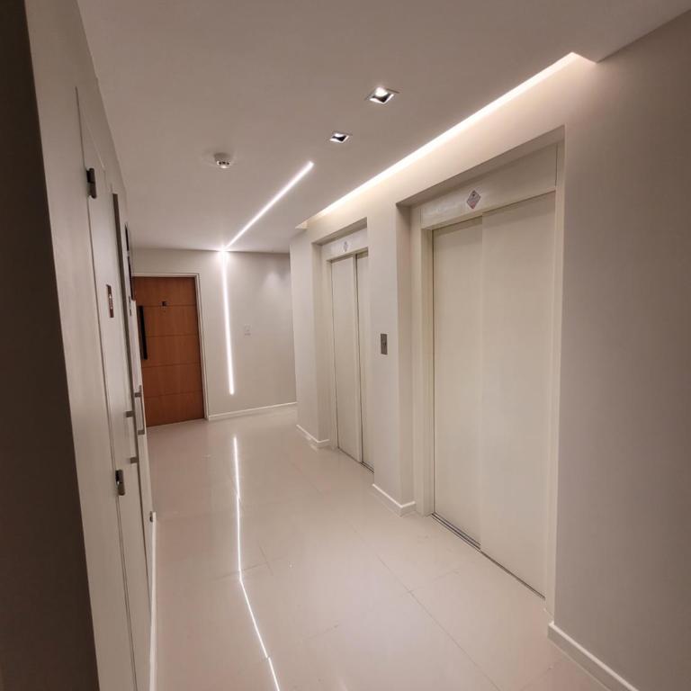 Luminoso Monoambiente II con Balcón 9no piso - Apartamento con balcón - 18