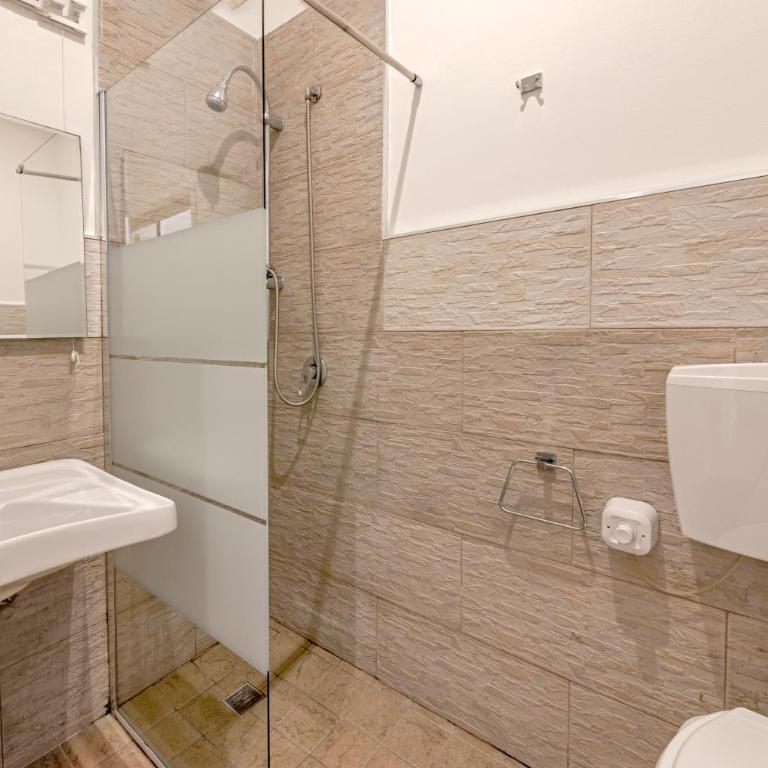 La Ciconella - Double Room with Private Bathroom - 9