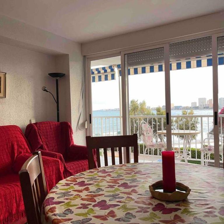 Residencial salida directa al mar. Grandes vistas - Three-Bedroom Apartment - 2
