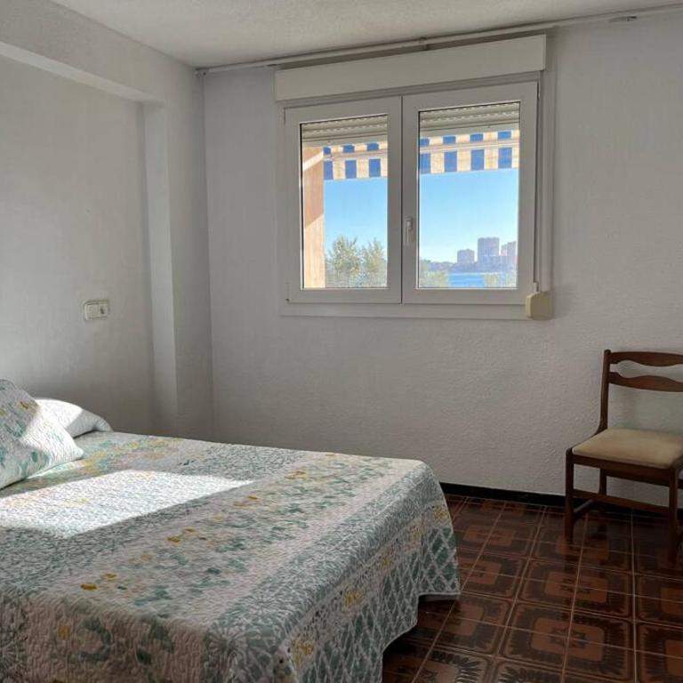 Residencial salida directa al mar. Grandes vistas - Three-Bedroom Apartment - 16