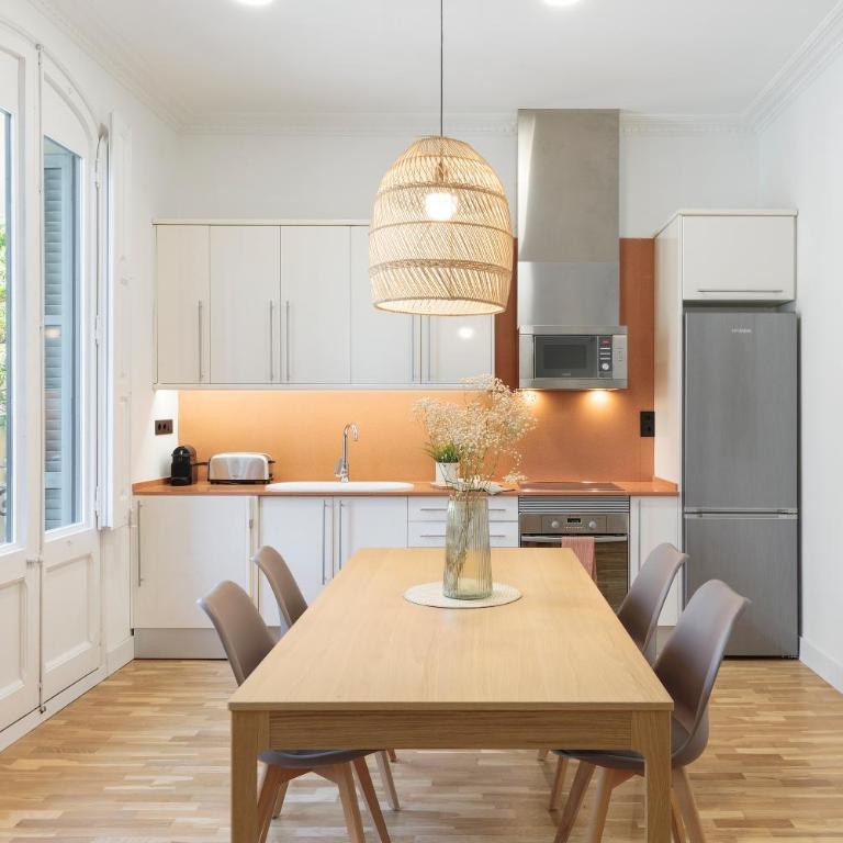 Click&Flat Gaudi Dream I - Two-Bedroom Apartment - 3