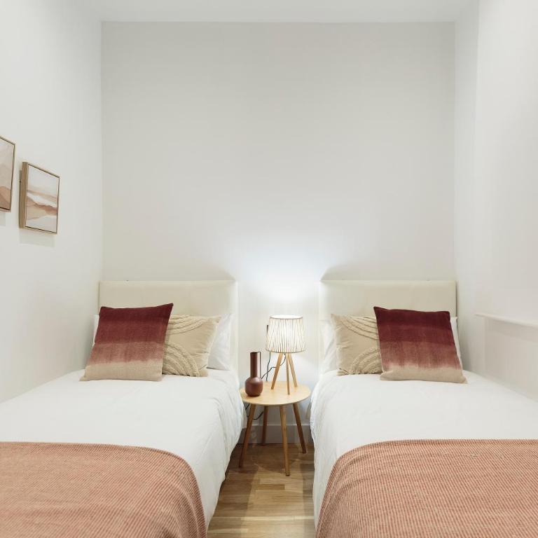 Click&Flat Gaudi Dream I - Two-Bedroom Apartment - 5