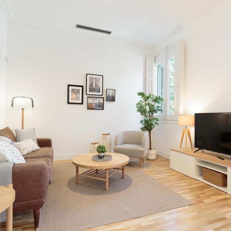 Click&Flat Gaudi Dream I - Two-Bedroom Apartment - 9