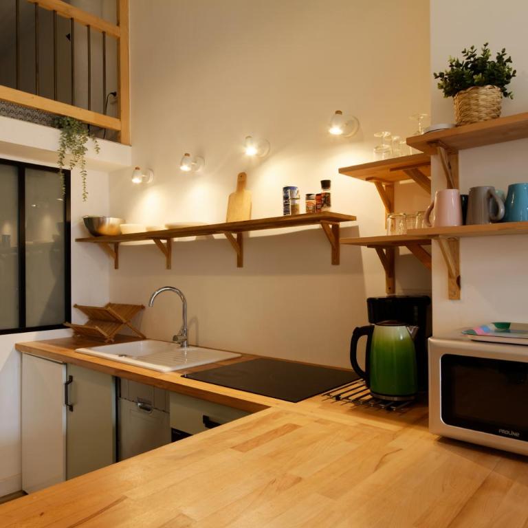 Sleep in Montpellier, Molly, centre, gare, 2 ch, Tram St-Denis - Apartment mit 2 Schlafzimmern - 2