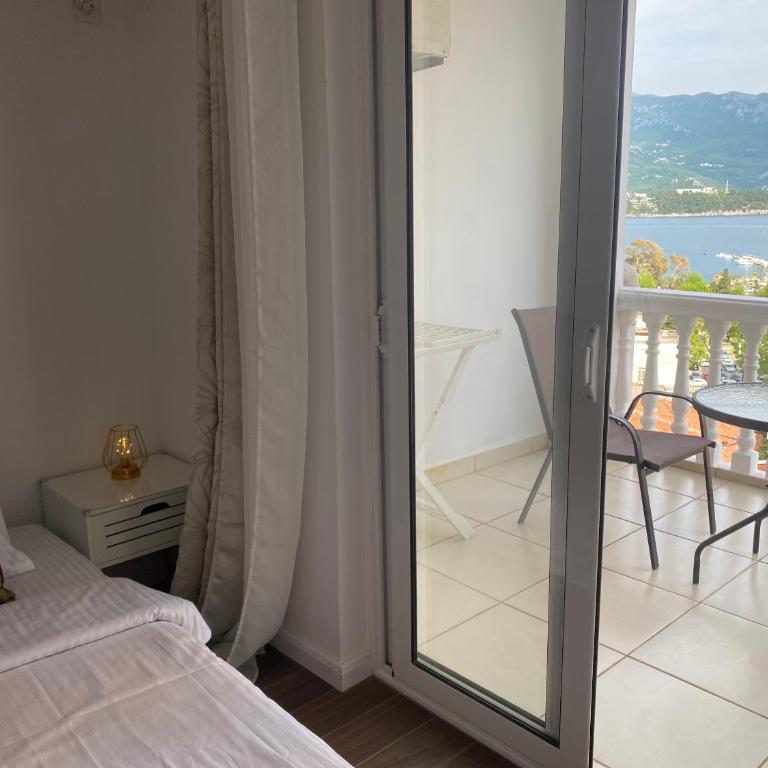 Veselinka Apartments & Rooms - Studio Apartment with Sea View - 5