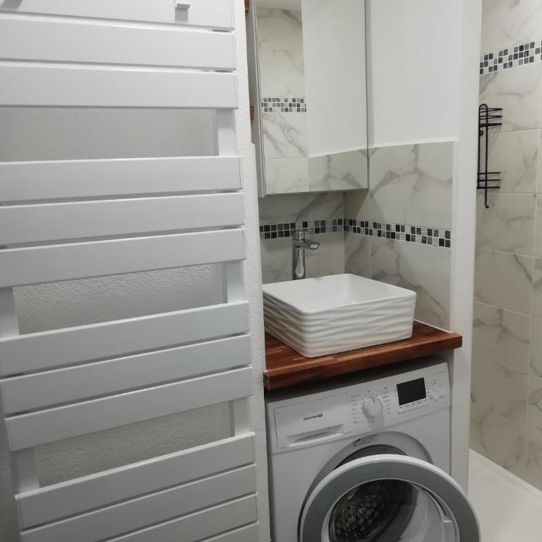 Appartement Résidence Le Miroir de la Mer - Vue Mer De 20m2 à Saint Aygulf - Appartement 1 Chambre - 46