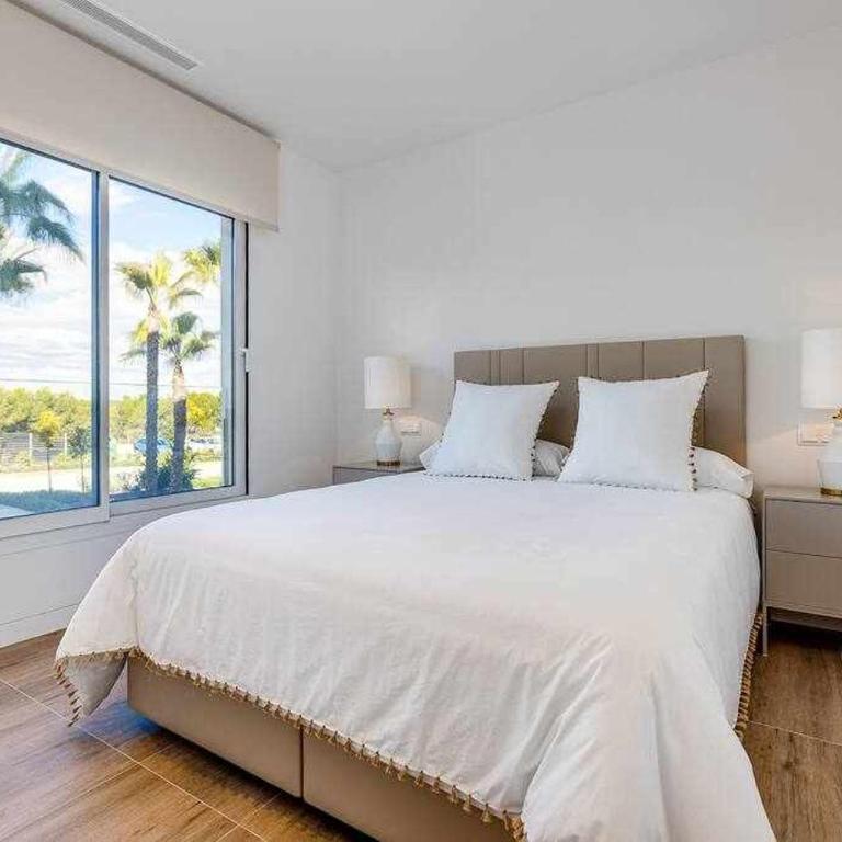 Apartamento único de 3 dormitorios en las Colinas - Apartamento de 3 dormitorios con vistas - 12