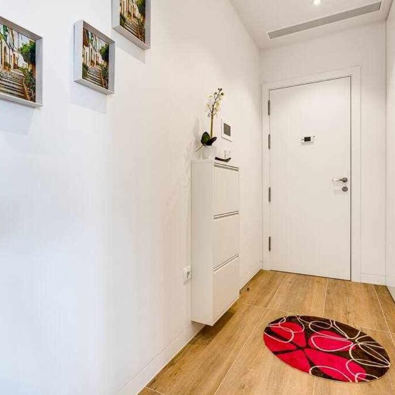 Apartamento único de 3 dormitorios en las Colinas - Apartamento de 3 dormitorios con vistas - 10