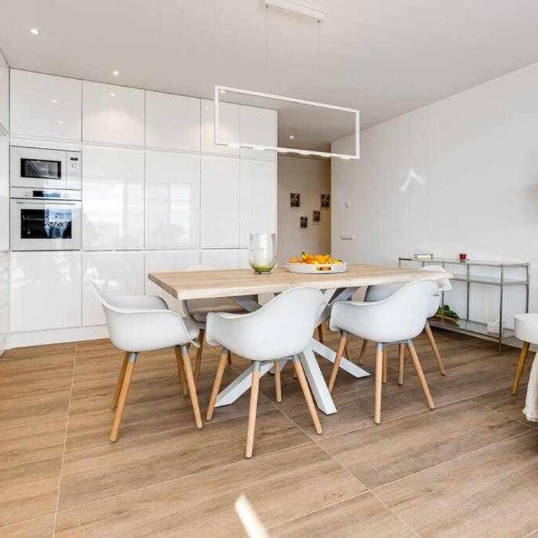 Apartamento único de 3 dormitorios en las Colinas - Apartamento de 3 dormitorios con vistas - 23