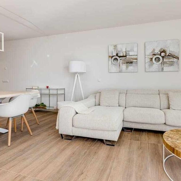 Apartamento único de 3 dormitorios en las Colinas - Apartamento de 3 dormitorios con vistas - 29