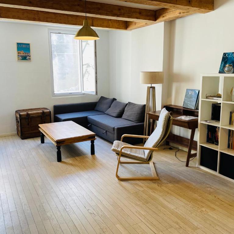 Duplex La Ciotat - superbe 85 m2 - 6 pers - 3 chambres - Climatisation - Vue mer et proche du vieux port La Ciotat - Apartment mit 3 Schlafzimmern - 1