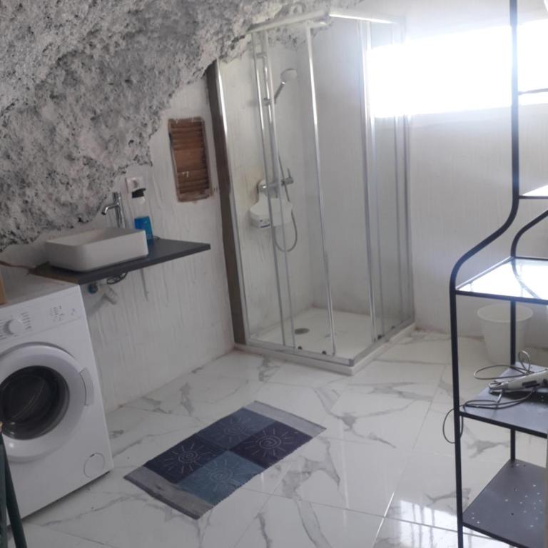 Cueva rural " Old London " with Jacuzzi and swimming pool - Casa con 1 dormitorio - 14