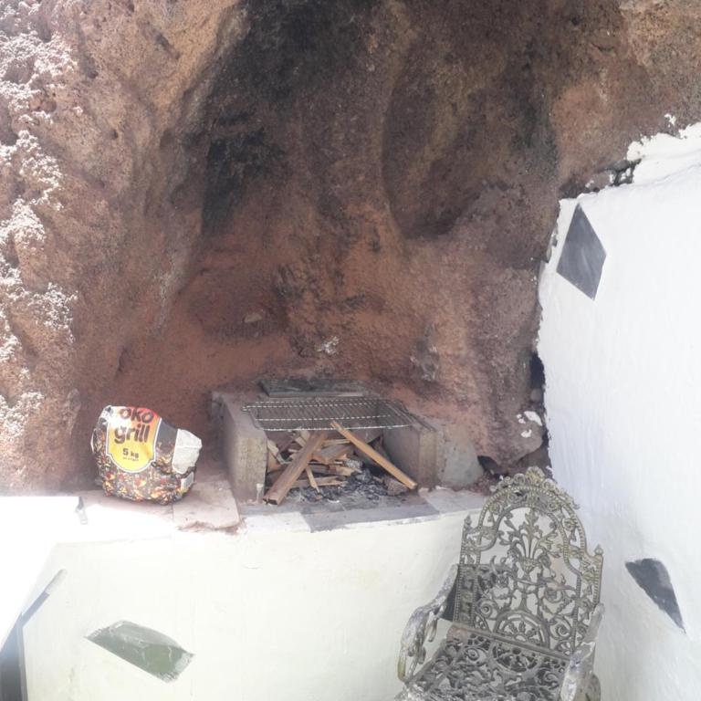 Cueva rural " Old London " with Jacuzzi and swimming pool - Casa con 1 dormitorio - 9