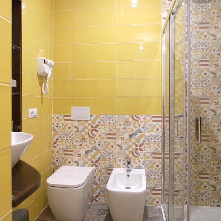 Antica Residenza Fusco - Double Room with Private Bathroom - 9